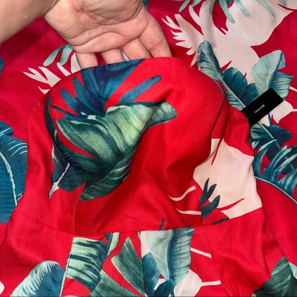 Lulu’s Floral Jumpsuit - Picture 3 of 15